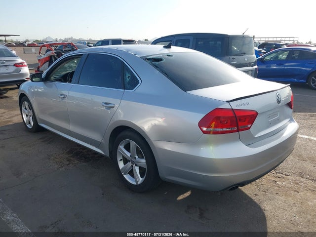 1VWBT7A34FC033489 Volkswagen Passat 1.8t Se