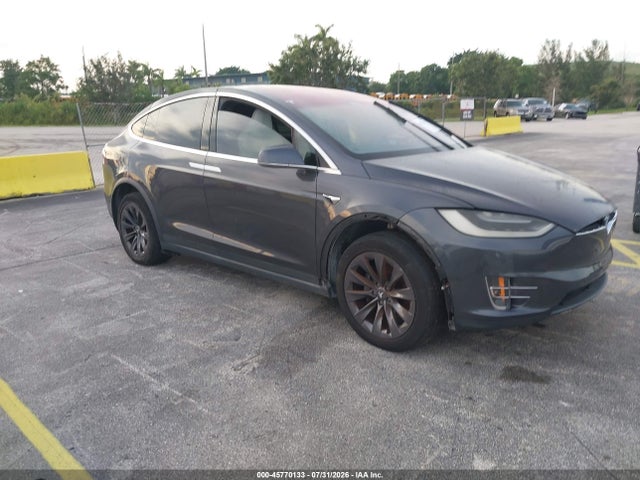 Продаж на аукціоні авто 2018 Tesla Model X 100d/75d/p100d, vin: 5YJXCDE26JF119665, номер лоту: 45770133