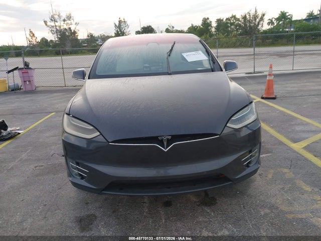 Продаж на аукціоні авто 2018 Tesla Model X 100d/75d/p100d, vin: 5YJXCDE26JF119665, номер лоту: 45770133