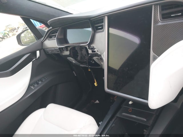 Продаж на аукціоні авто 2018 Tesla Model X 100d/75d/p100d, vin: 5YJXCDE26JF119665, номер лоту: 45770133