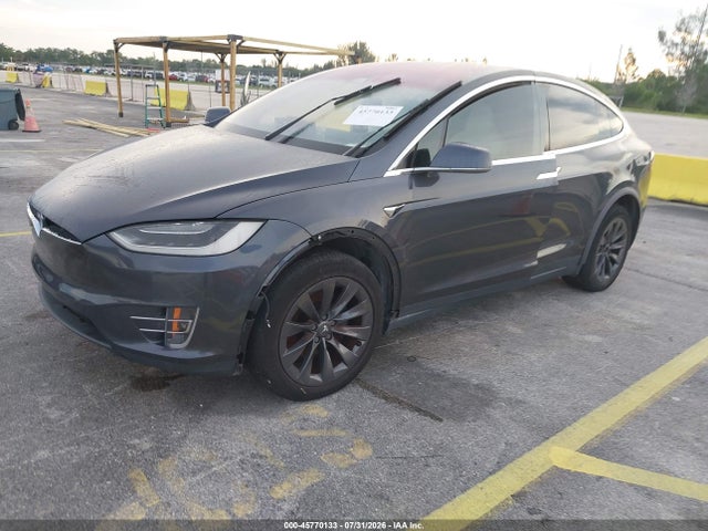 Продаж на аукціоні авто 2018 Tesla Model X 100d/75d/p100d, vin: 5YJXCDE26JF119665, номер лоту: 45770133