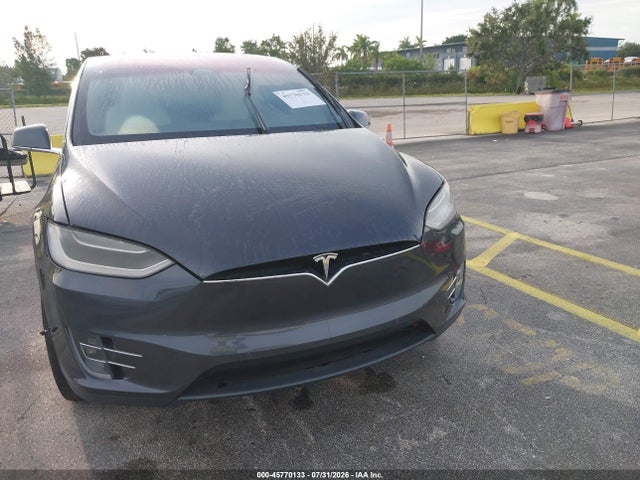 Продаж на аукціоні авто 2018 Tesla Model X 100d/75d/p100d, vin: 5YJXCDE26JF119665, номер лоту: 45770133