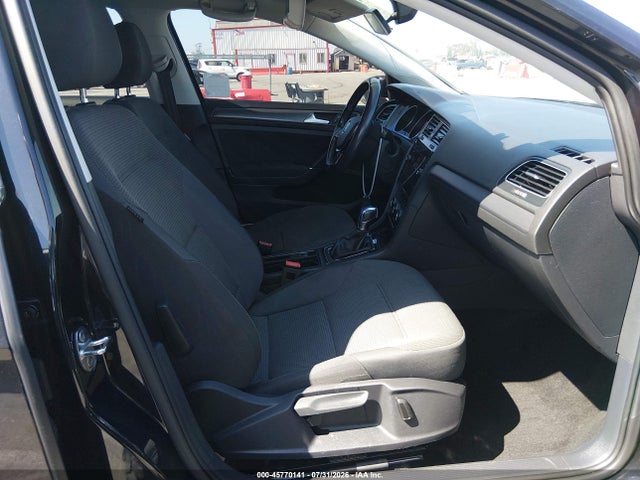 45770141 :رقم المزاد ، WVWKR7AU5KW909277 vin ، 2019 Volkswagen E-golf Se مزاد بيع