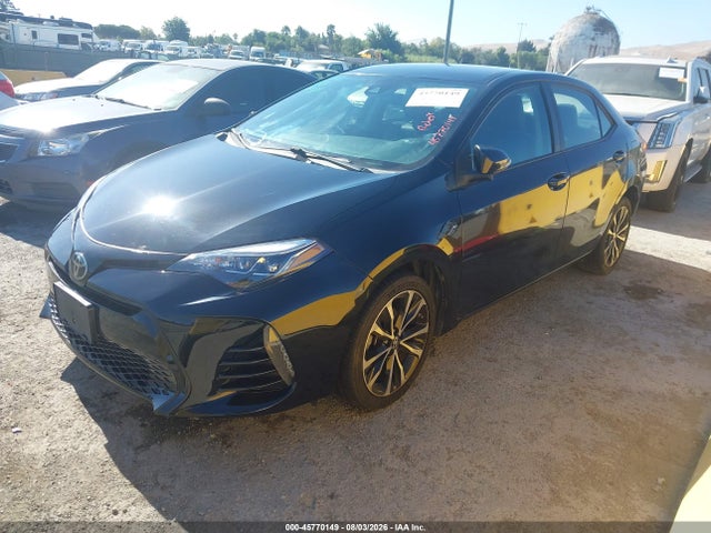 Toyota COROLLA SE 2017 5YFBURHE8HP714929 Image 2