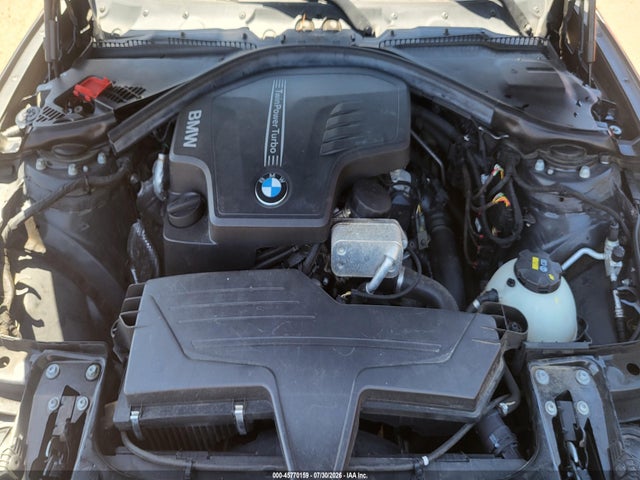 BMW 320i Xdrive 2015 WBA3C3G5XFNS75018 Image 10