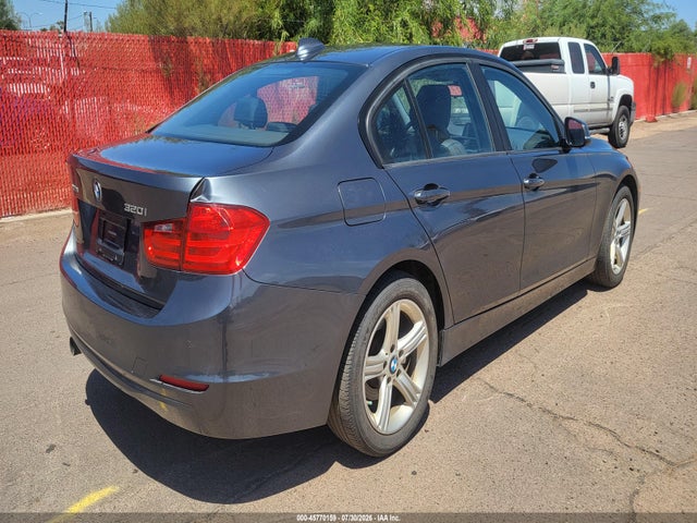 BMW 320i Xdrive 2015 WBA3C3G5XFNS75018 Image 4