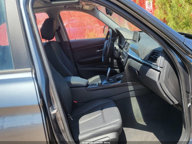 BMW 320i Xdrive 2015 WBA3C3G5XFNS75018 Image 5