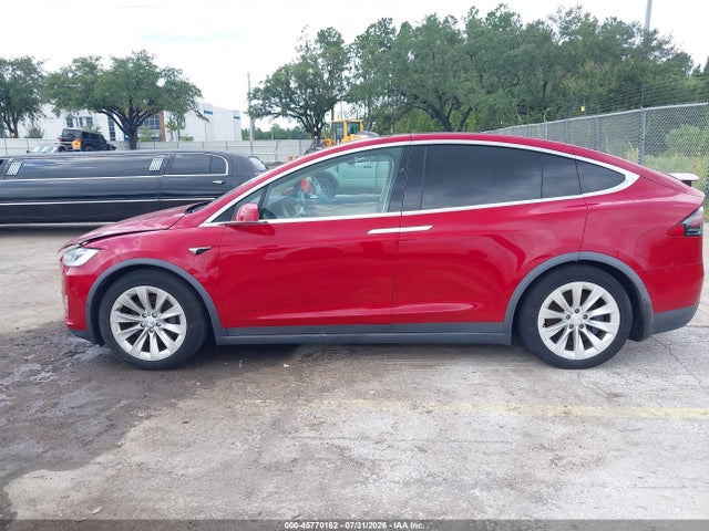 45770162 :رقم المزاد ، 5YJXCBE23JF121877 vin ، 2018 Tesla Model X 100d/75d/p100d مزاد بيع