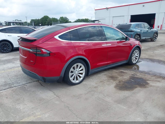 45770162 :رقم المزاد ، 5YJXCBE23JF121877 vin ، 2018 Tesla Model X 100d/75d/p100d مزاد بيع