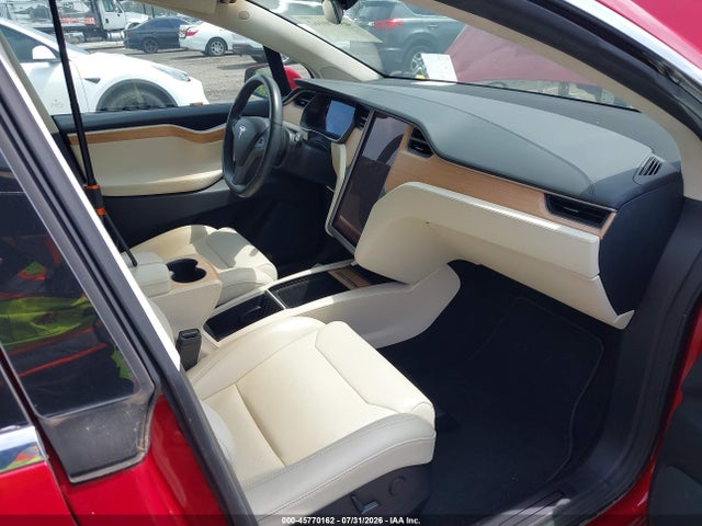 45770162 :رقم المزاد ، 5YJXCBE23JF121877 vin ، 2018 Tesla Model X 100d/75d/p100d مزاد بيع