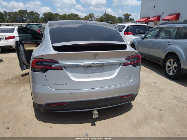 2016 Tesla Model X 60d/70d/75d/90d მანქანა იყიდება აუქციონზე, vin: 5YJXCAE25GF006104, აუქციონის ნომერი: 45770176
