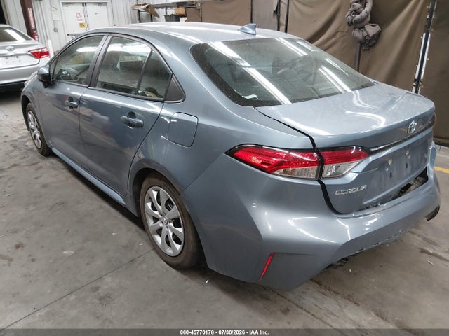 Toyota COROLLA LE 2021 5YFEPMAEXMP246133 Image 3