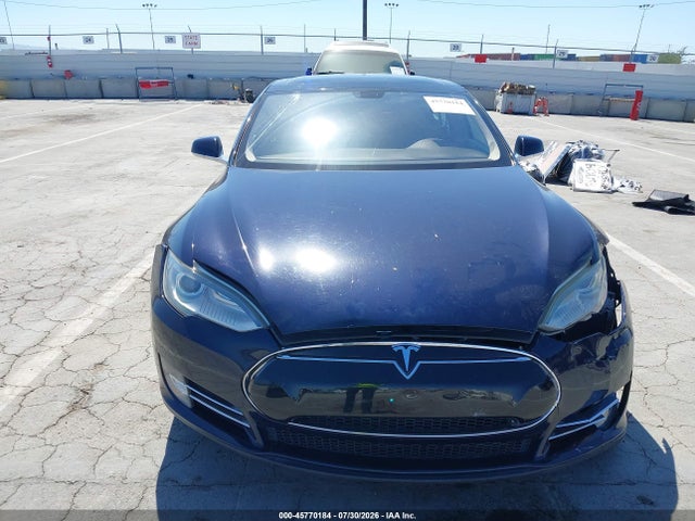 Продажа на аукционе авто 2013 Tesla Model S Performance, vin: 5YJSA1DP6DFP07209, номер лота: 45770184