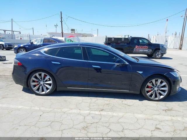 Продажа на аукционе авто 2013 Tesla Model S Performance, vin: 5YJSA1DP6DFP07209, номер лота: 45770184