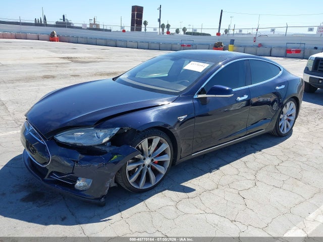 Продажа на аукционе авто 2013 Tesla Model S Performance, vin: 5YJSA1DP6DFP07209, номер лота: 45770184