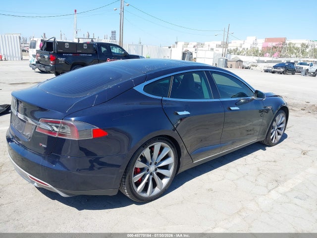 Продажа на аукционе авто 2013 Tesla Model S Performance, vin: 5YJSA1DP6DFP07209, номер лота: 45770184
