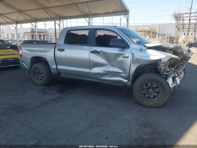 5TFEY5F12JX231261 Toyota Tundra Sr5 5.7l V8