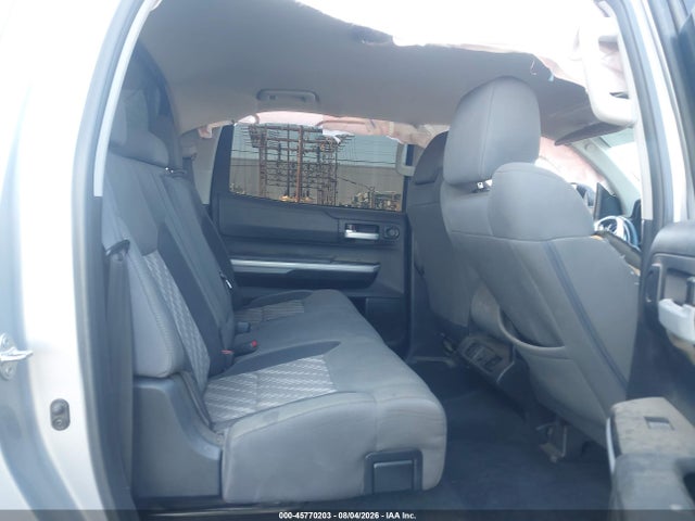 5TFEY5F12JX231261 Toyota Tundra Sr5 5.7l V8