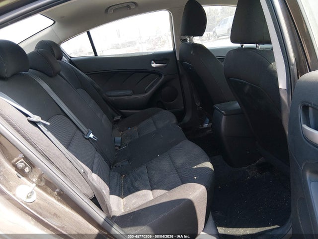 KIA FORTE LX 2017 3KPFK4A72HE063501 Image 8