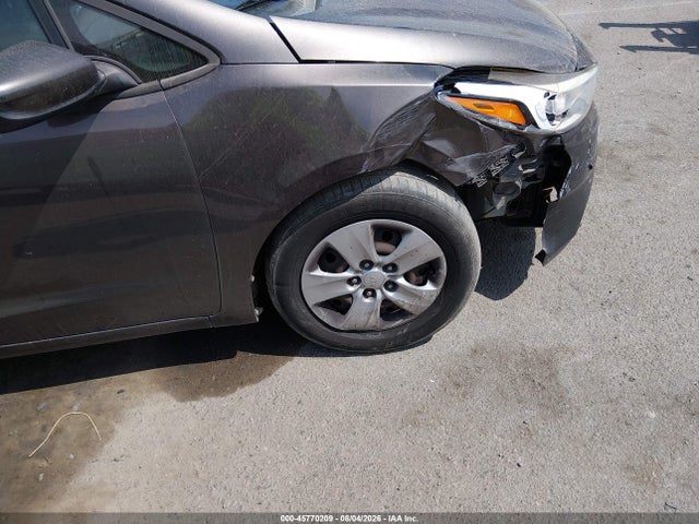 KIA FORTE LX 2017 3KPFK4A72HE063501 Image 13