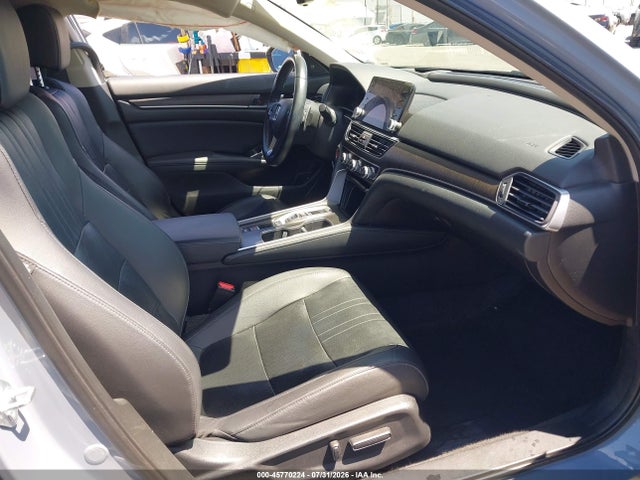 Продажа на аукционе авто 2022 Honda Accord Touring, vin: 1HGCV2F90NA015701, номер лота: 45770224