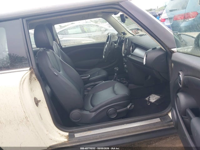 Продажа на аукционе авто 2013 Mini Hardtop Cooper, vin: WMWSU3C59DT678222, номер лота: 45770232
