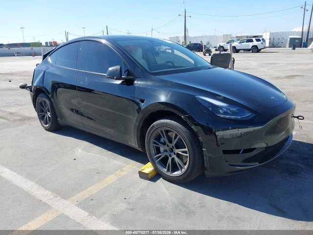 Tesla Model Y Long Range Dual Motor Rear-wheel Drive 2025 7SAYGDED7SF231017 main image