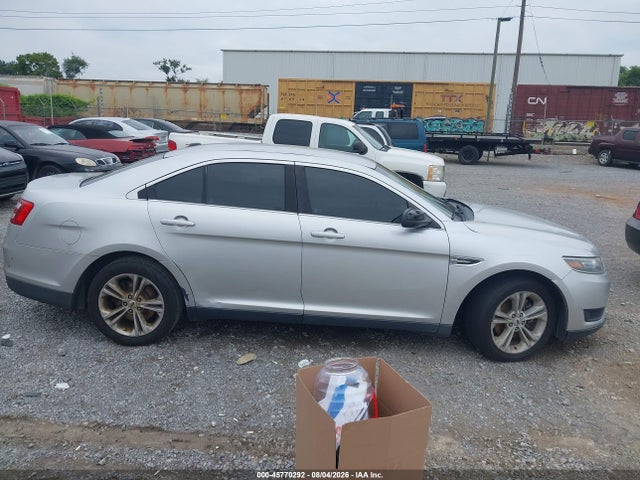 2018 Ford Taurus Se მანქანა იყიდება აუქციონზე, vin: 1FAHP2D8XJG118159, აუქციონის ნომერი: 45770292