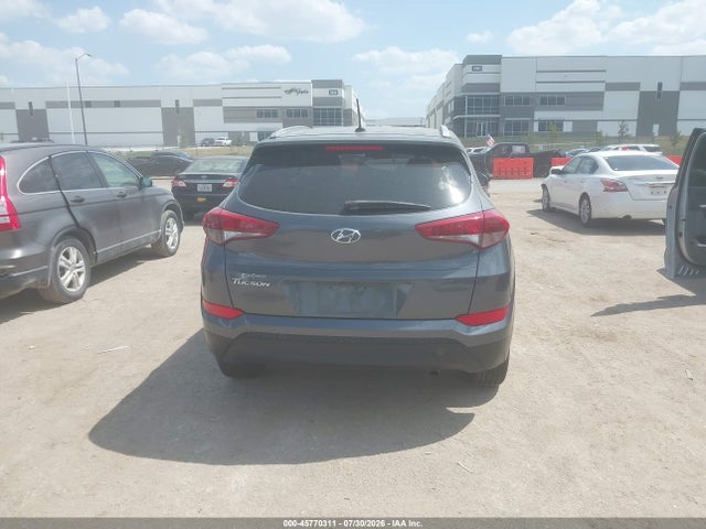 Продаж на аукціоні авто 2017 Hyundai Tucson Se, vin: KM8J33A44HU437014, номер лоту: 45770311