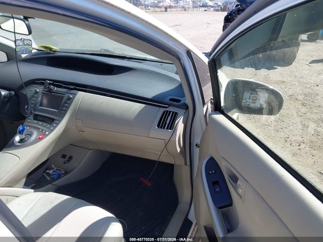 Toyota Prius Three 2014 JTDKN3DU4E0385031 Image 5