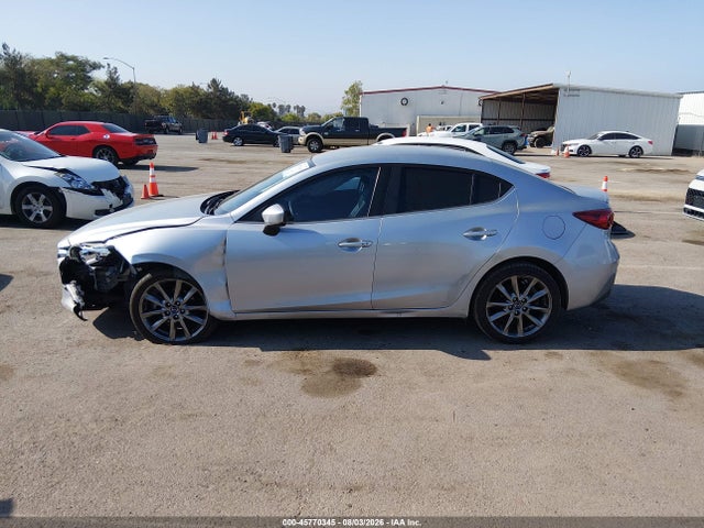 Mazda Mazda3 Touring 2018 3MZBN1V30JM199629 Image 16