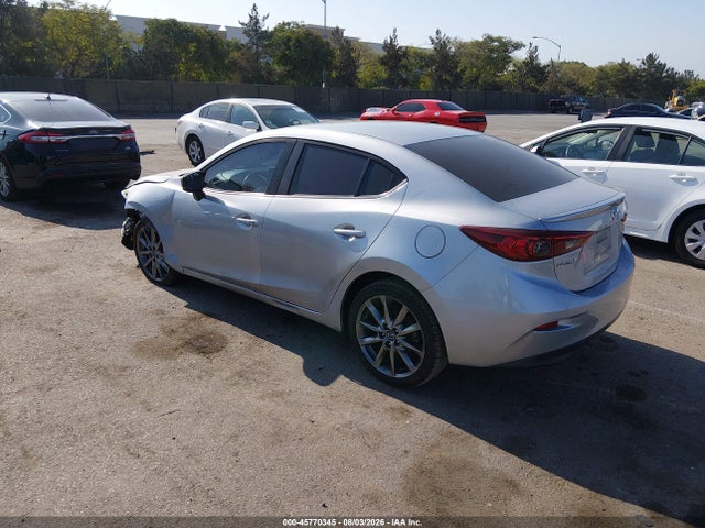 Mazda Mazda3 Touring 2018 3MZBN1V30JM199629 Image 3