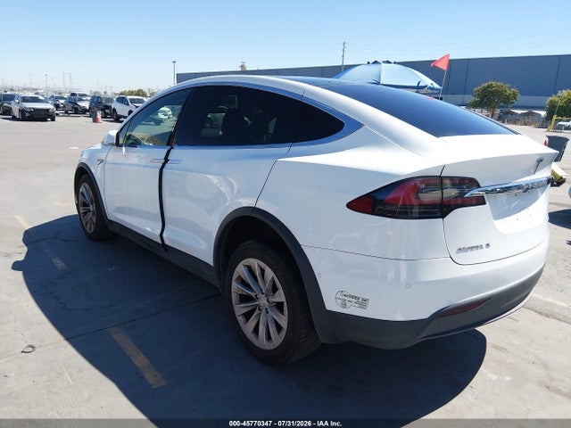 Tesla MODEL X 2016 5YJXCBE21GF002119 Image 3