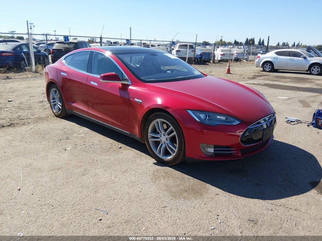 Продажа на аукционе авто 2013 Tesla Model S, vin: 5YJSA1CGXDFP23074, номер лота: 45770352
