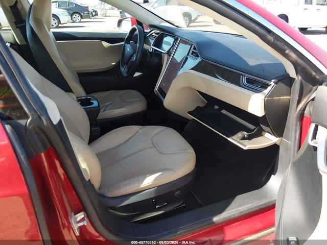 Продажа на аукционе авто 2013 Tesla Model S, vin: 5YJSA1CGXDFP23074, номер лота: 45770352