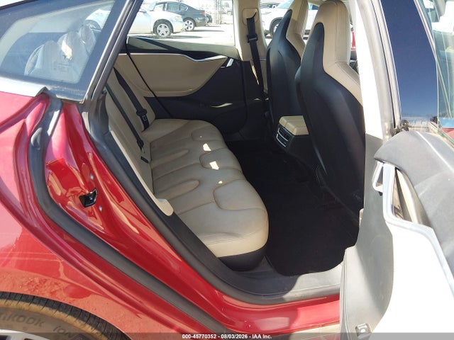 Продажа на аукционе авто 2013 Tesla Model S, vin: 5YJSA1CGXDFP23074, номер лота: 45770352