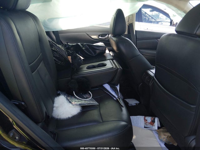 45770350 :رقم المزاد ، 5N1AT2MVXFC924638 vin ، 2015 Nissan Rogue Sl مزاد بيع