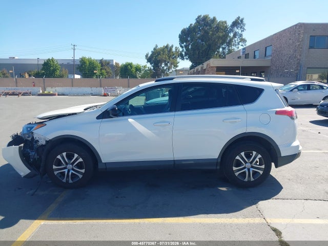 Продаж на аукціоні авто 2017 Toyota Rav4 Le, vin: 2T3ZFREV8HW369260, номер лоту: 45770367