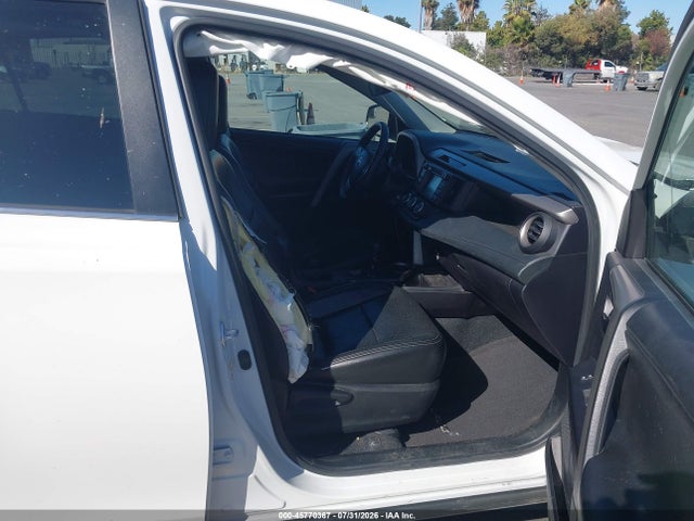 Продаж на аукціоні авто 2017 Toyota Rav4 Le, vin: 2T3ZFREV8HW369260, номер лоту: 45770367