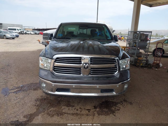 Продаж на аукціоні авто 2018 Ram 1500, vin: 1C6RR6GG2JS249190, номер лоту: 45770438
