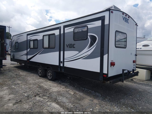 5th Wheel Other 2018 4X4TVBG24J4110930 Image 3