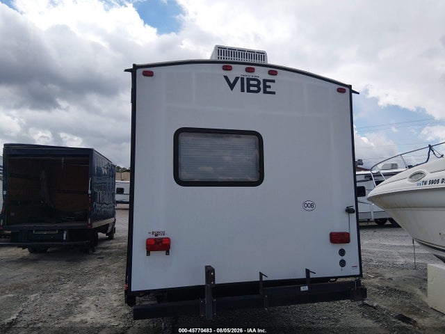 5th Wheel Other 2018 4X4TVBG24J4110930 Image 6