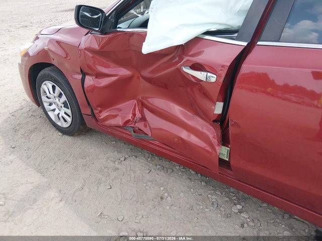 2015 Nissan Altima 2.5/2.5 S/2.5 Sl/2.5 Sv მანქანა იყიდება აუქციონზე, vin: 1N4AL3AP7FC450637, აუქციონის ნომერი: 45770590