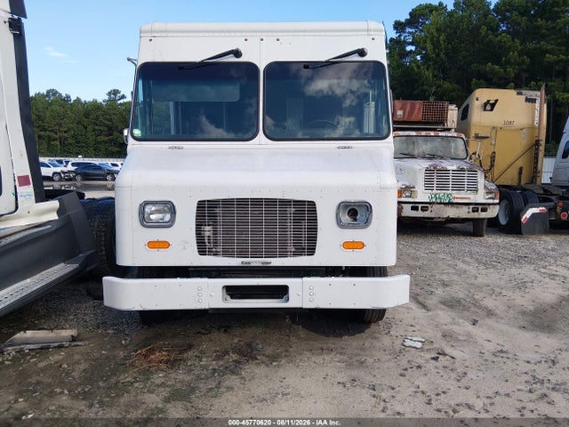 Ford F-59 Commercial Stripped 2022 1F65F5KN0N0A13965 Image 13