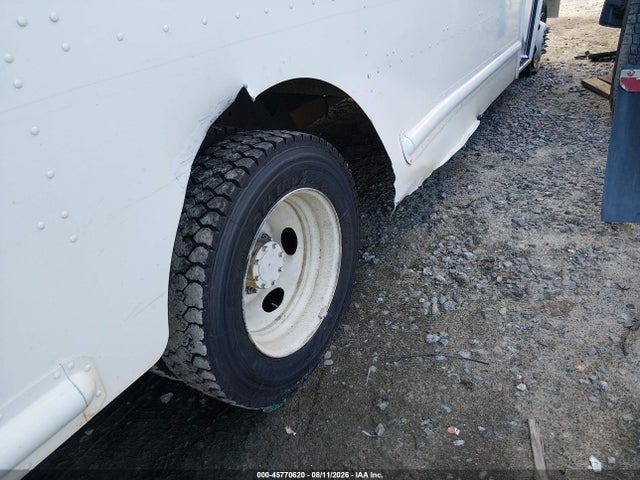 Ford F-59 Commercial Stripped 2022 1F65F5KN0N0A13965 Image 19