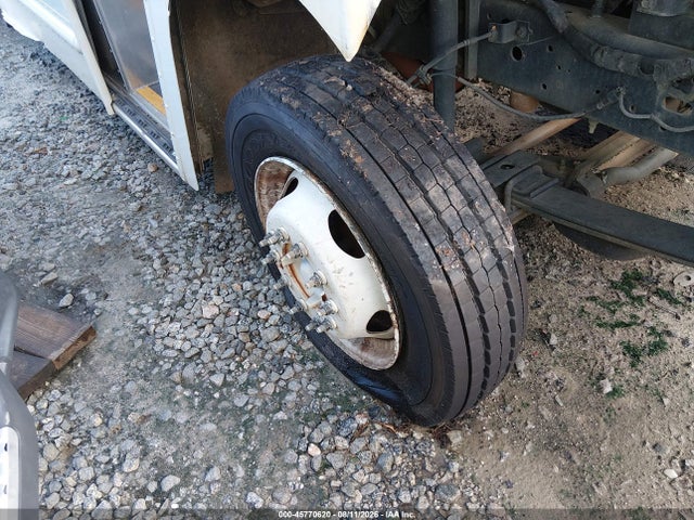 Ford F-59 Commercial Stripped 2022 1F65F5KN0N0A13965 Image 21