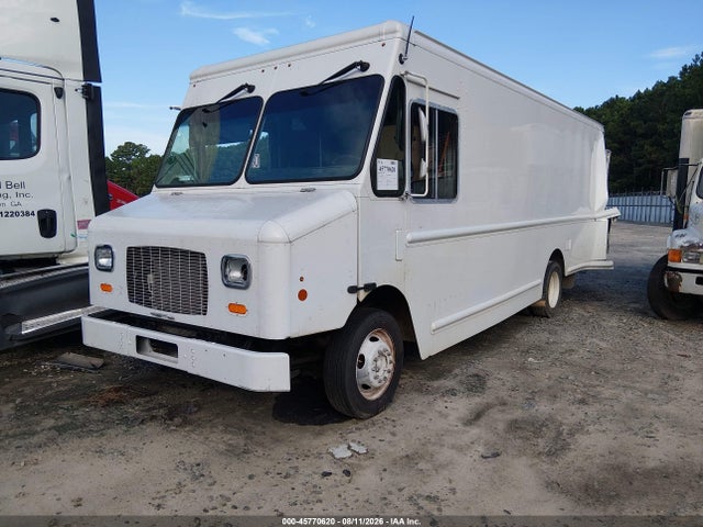 Ford F-59 Commercial Stripped 2022 1F65F5KN0N0A13965 Image 2