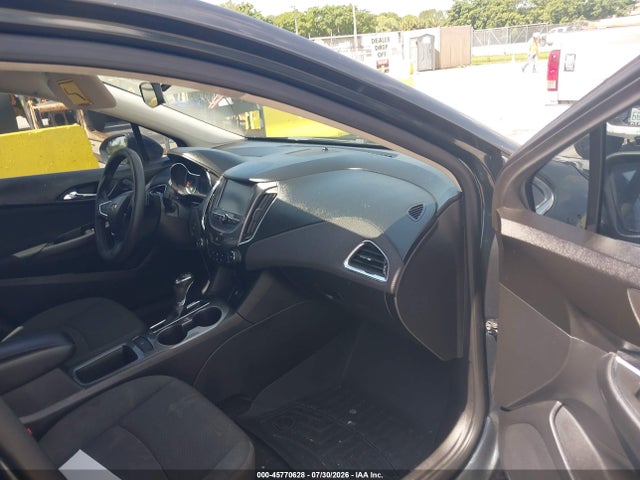 Auction sale of the 2017 Chevrolet Cruze Lt Auto, vin: 1G1BE5SM1H7138830, lot number: 45770628