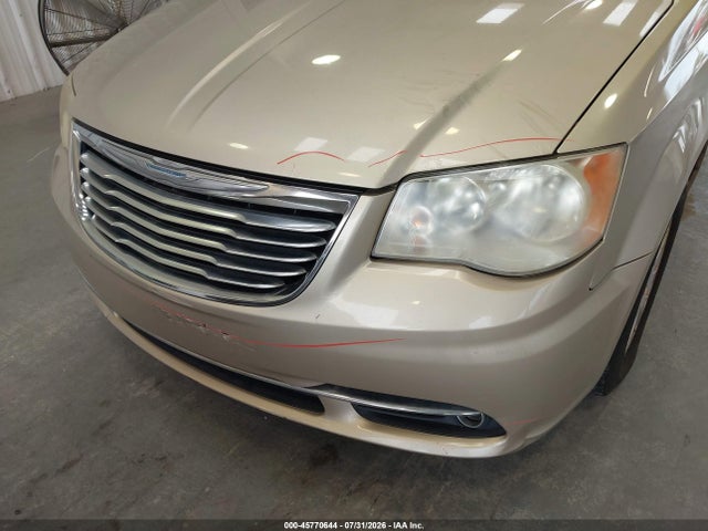 2013 Chrysler Town & Country Touring მანქანა იყიდება აუქციონზე, vin: 2C4RC1BG1DR691372, აუქციონის ნომერი: 45770644