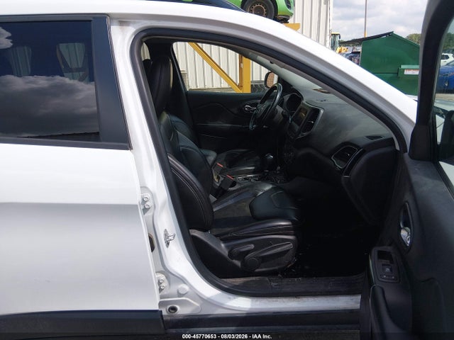 45770653 :رقم المزاد ، 1C4PJMLB4KD292876 vin ، 2019 Jeep Cherokee Altitude 4x4 مزاد بيع